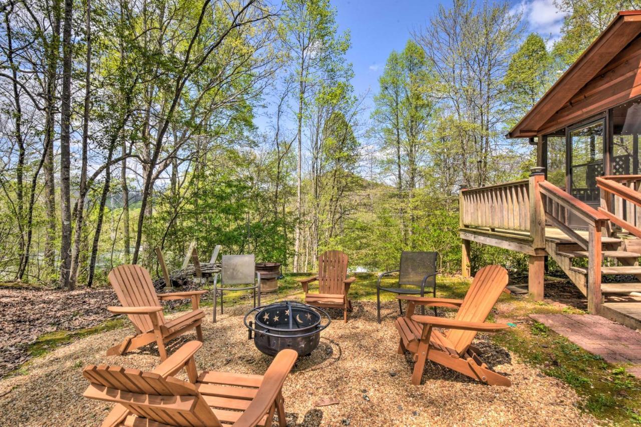 Cozy Hiawassee Cabin With Fire Pit And Mtn Views! Εξωτερικό φωτογραφία