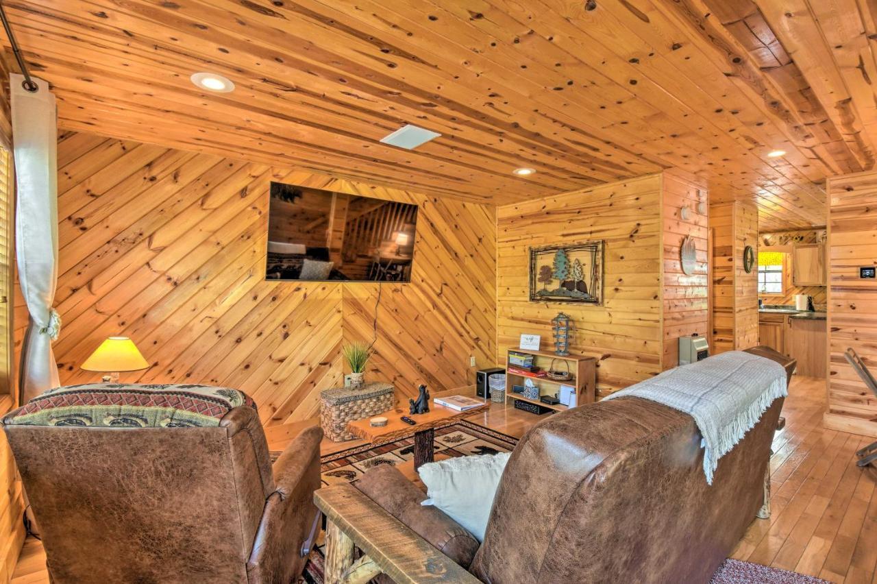 Cozy Hiawassee Cabin With Fire Pit And Mtn Views! Εξωτερικό φωτογραφία