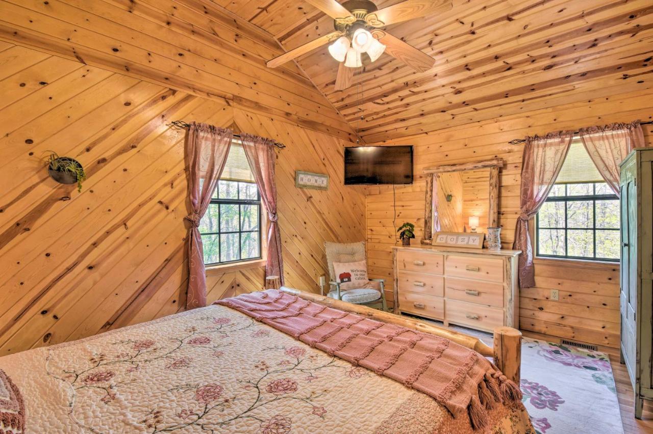 Cozy Hiawassee Cabin With Fire Pit And Mtn Views! Εξωτερικό φωτογραφία