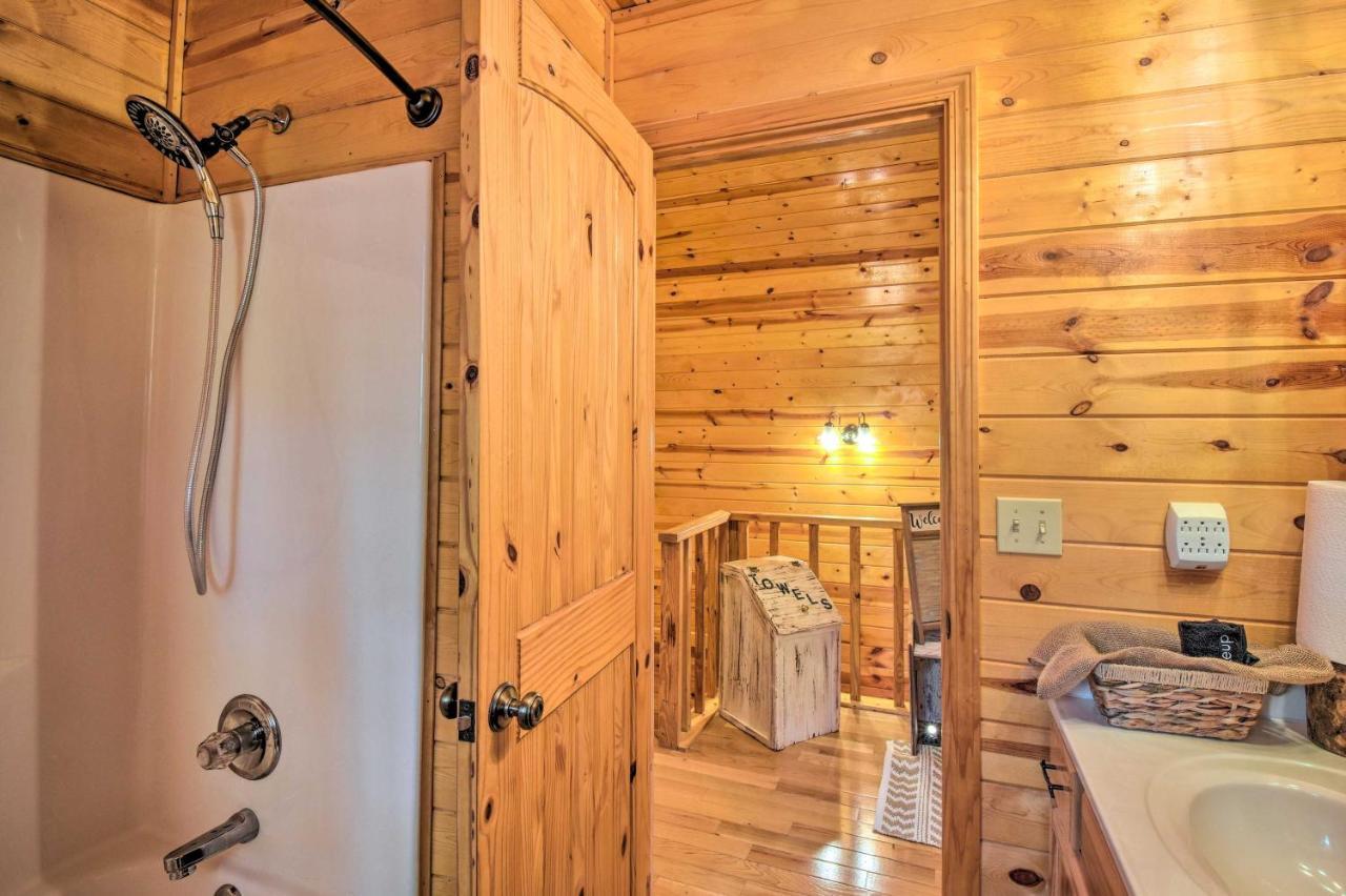 Cozy Hiawassee Cabin With Fire Pit And Mtn Views! Εξωτερικό φωτογραφία