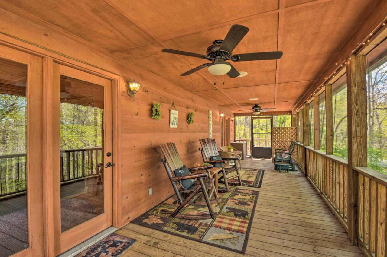 Cozy Hiawassee Cabin With Fire Pit And Mtn Views! Εξωτερικό φωτογραφία