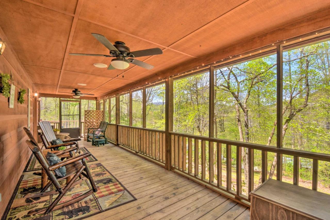 Cozy Hiawassee Cabin With Fire Pit And Mtn Views! Εξωτερικό φωτογραφία