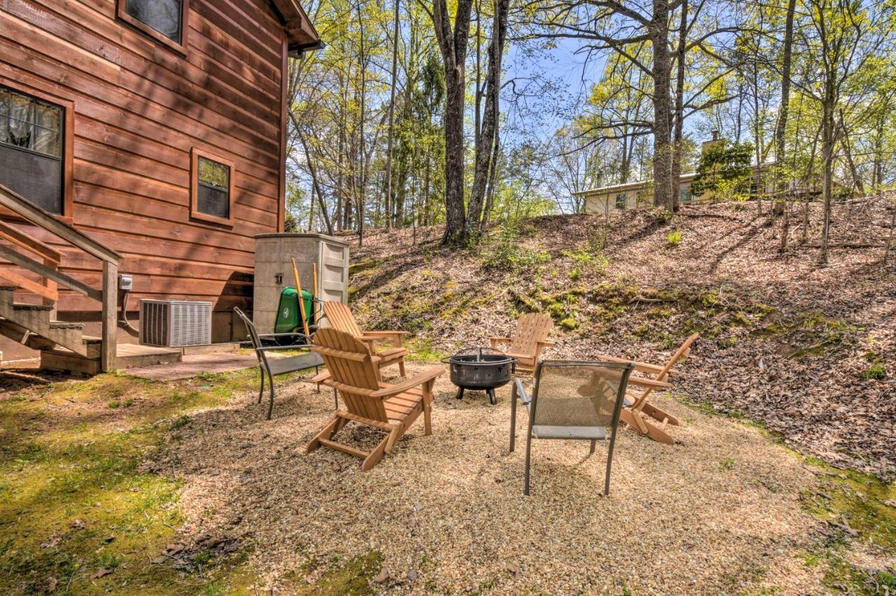 Cozy Hiawassee Cabin With Fire Pit And Mtn Views! Εξωτερικό φωτογραφία