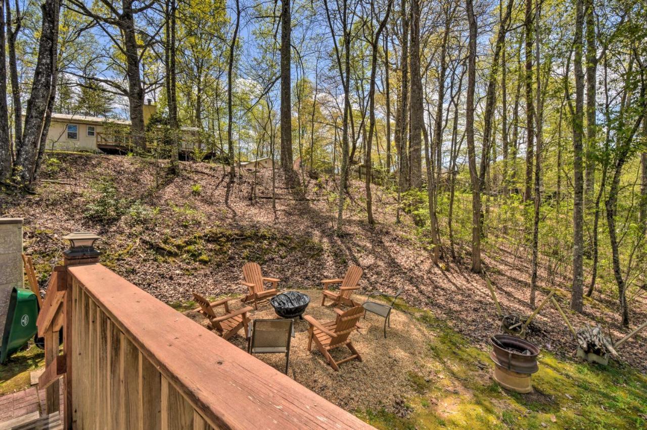 Cozy Hiawassee Cabin With Fire Pit And Mtn Views! Εξωτερικό φωτογραφία